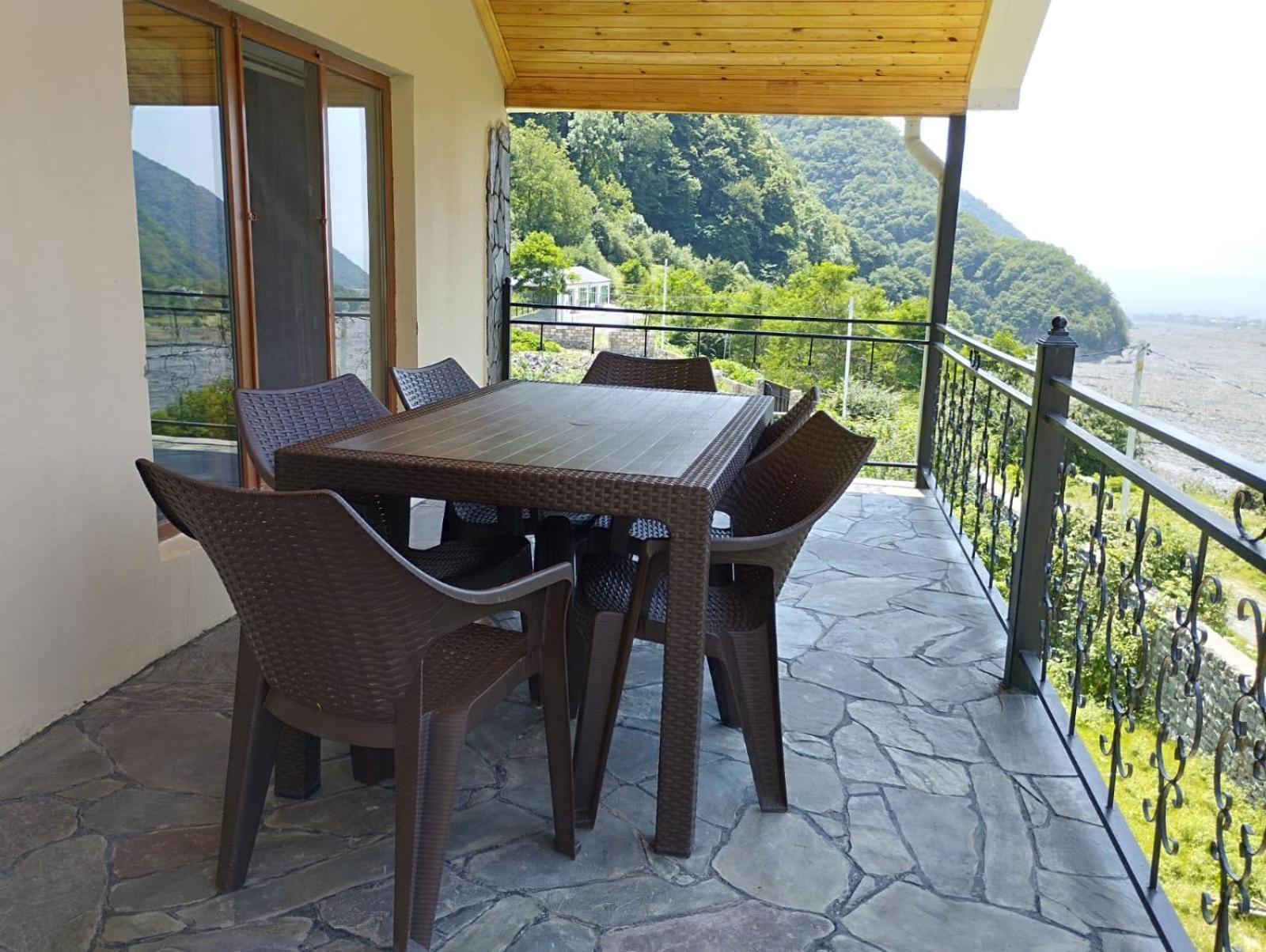 Qax Ilisu Villa Екстериор снимка