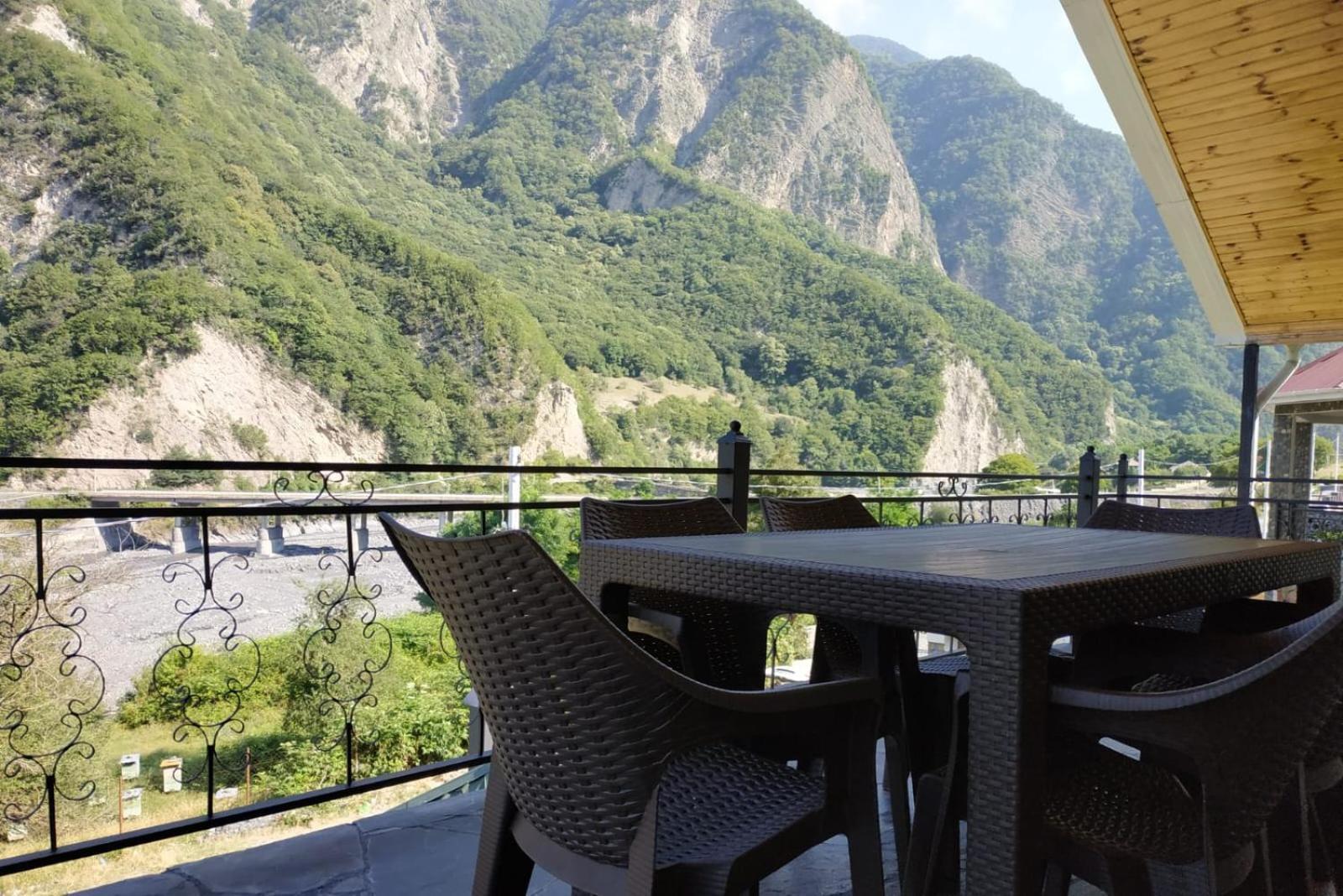 Qax Ilisu Villa Екстериор снимка